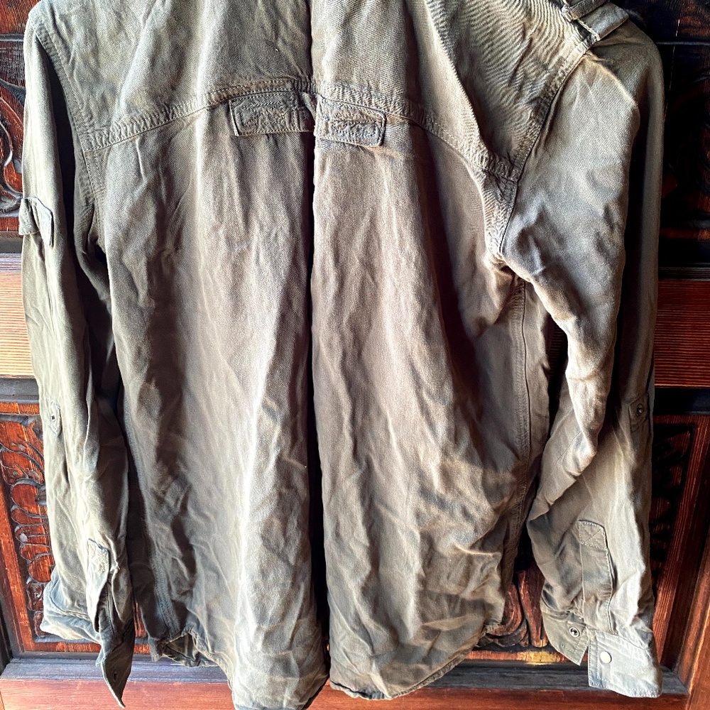 Button Down - Picture 4 of 4